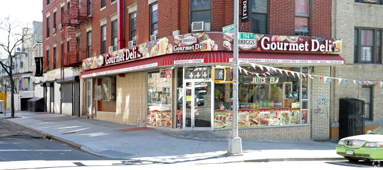 Foto del edificio - 2650 Briggs Ave