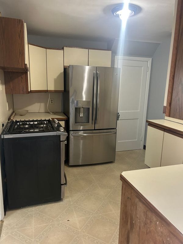 Building Photo - 1924 Guernsey Ave