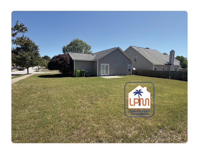 Foto del edificio - Charming 3-Bedroom Home with 2 Full Baths in Columbia