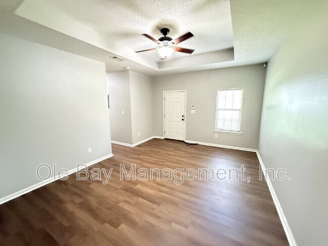 Foto del edificio - 3420 Fairfield Rd