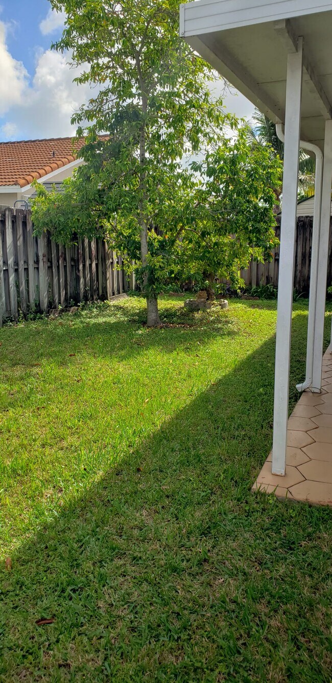 Foto del edificio - 14151 SW 147th Ct