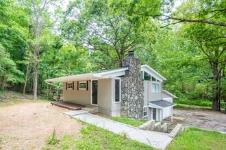 Building Photo - 5225 Hunter Rd