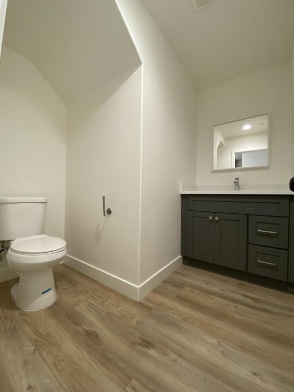 Foto del edificio - 34 Newtrust Way, Stanton, CA 90680