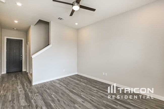 Foto del edificio - 22811 Terrazzo Dr