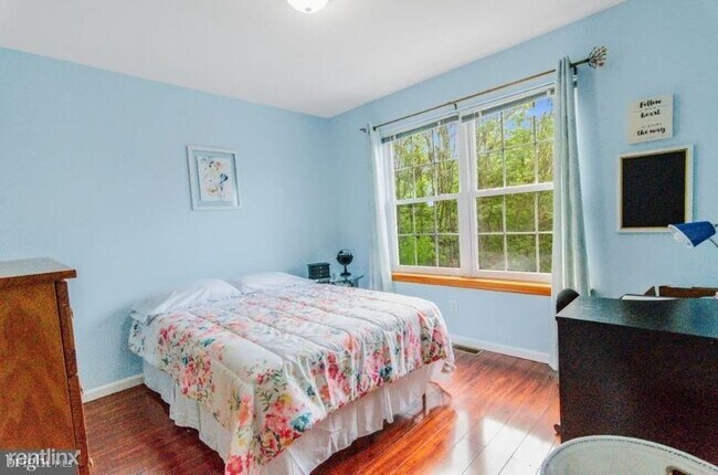Foto del edificio - 3 br, 15 bath Townhome - 7 Weiser Ct