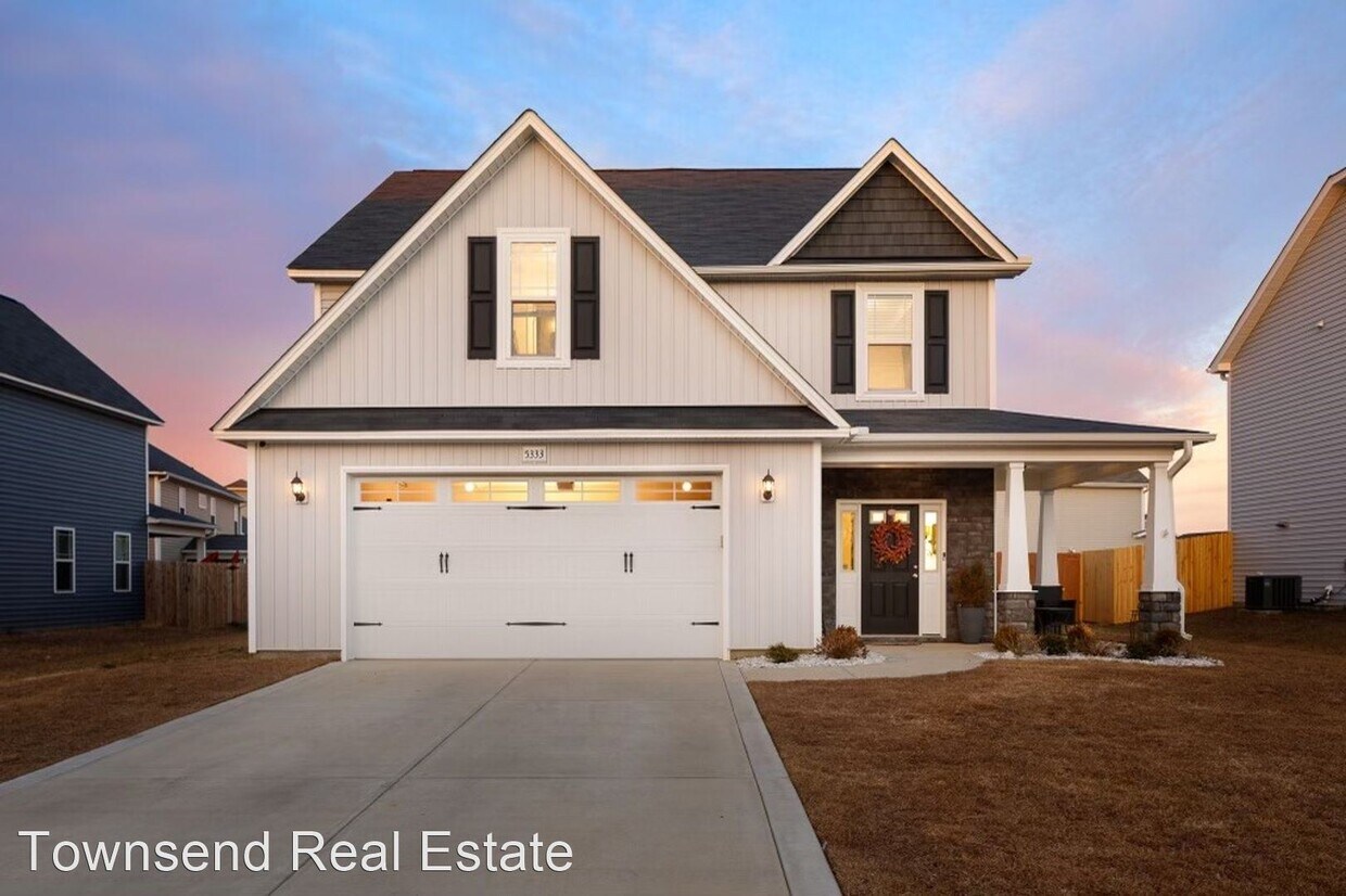 Primary Photo - 5 br, 2.5 bath House - 5333 Debut Ave.