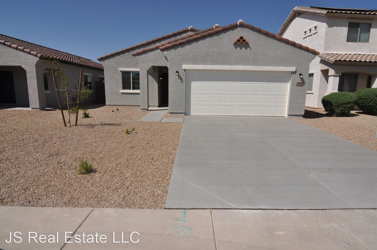 Primary Photo - 3 br, 2 bath House - 45644 W Sky Lane