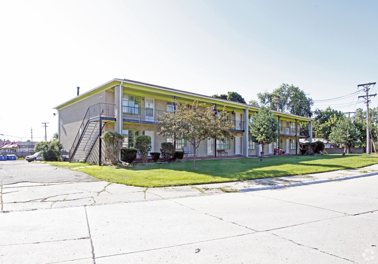 Bayview Apartments Apartments in Clinton Township, MI