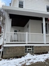 Building Photo - 550 Wood St