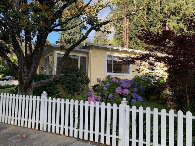 Building Photo - 203 Monte Vista Ave