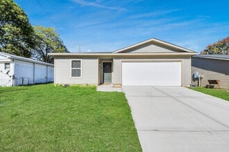 Building Photo - 164 Goldenrod