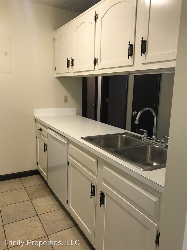 Foto del edificio - 2220 SW 29th Terrace