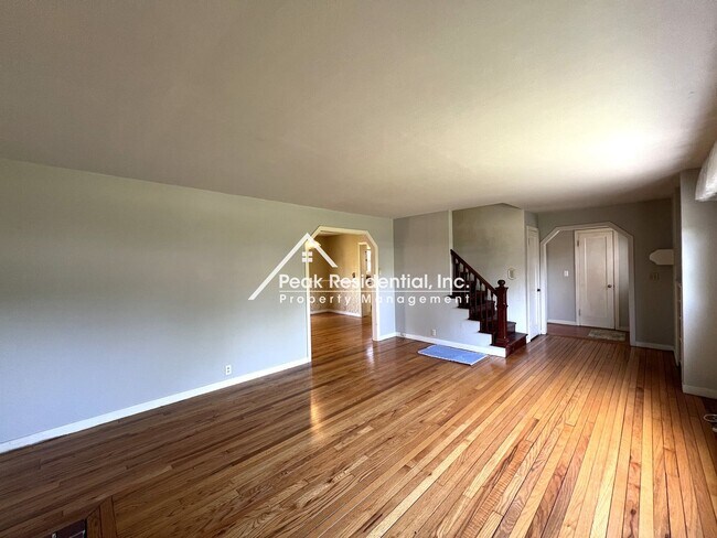 Foto del edificio - Charming 3bd/2ba North Sacramento House