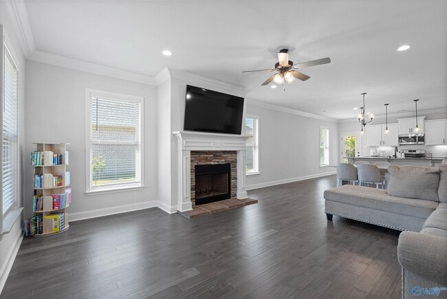 Building Photo - 132 Kambry Grv Dr