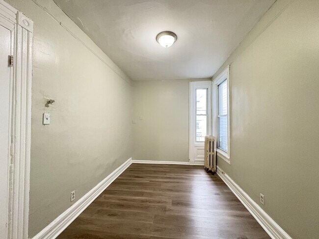 Foto del edificio - 118 Ridgewood Ave