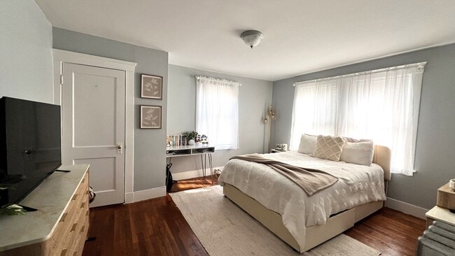 Building Photo - 123 Waterston Ave