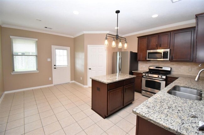 Building Photo - 4467 Gerona St