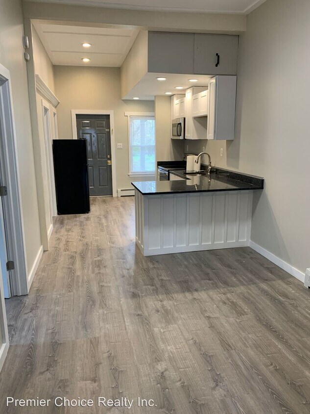 Foto principal - 671 Springfield St