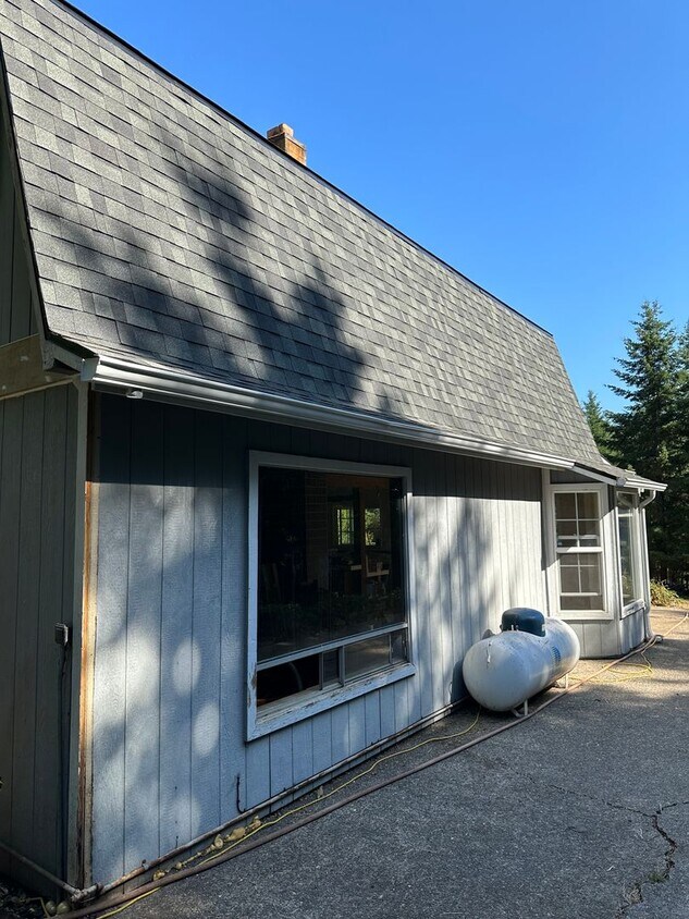Foto principal - 2 + Bonus Room & 1 Bathroom House