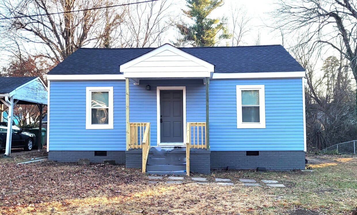 Foto principal - 2404 Williams Ave