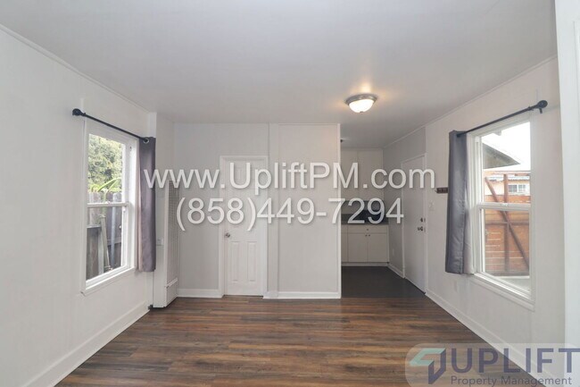 Foto del edificio - 3637 1/2 36th St