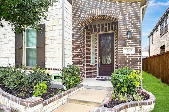 Foto del edificio - 12749 Friar St