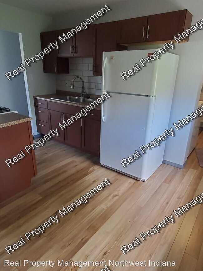 Foto del edificio - 3 br, 1 bath House - 7408 Montana Ave