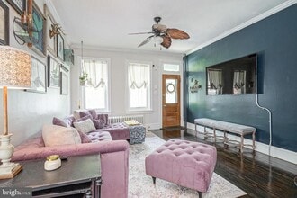 Building Photo - 6 E Collings Ave
