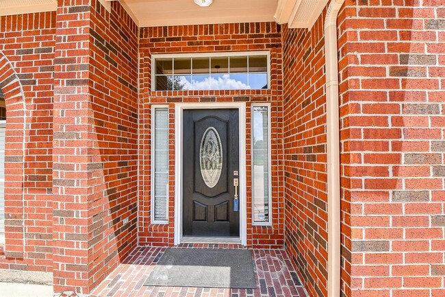 Building Photo - 7206 San Ramon Dr