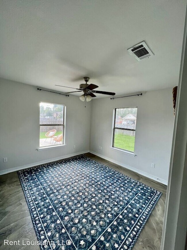 Foto del edificio - 3 br, 2 bath House - 650 Seneco Drive