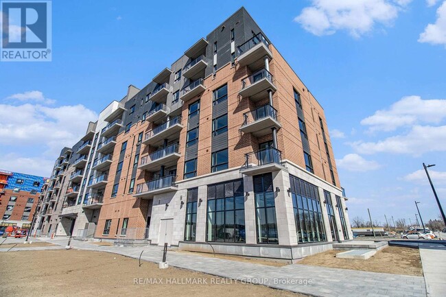 Building Photo - 1350 Hemlock Rd