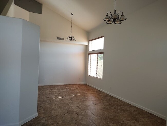 Building Photo - Fantastic 2 story home in Peoria!