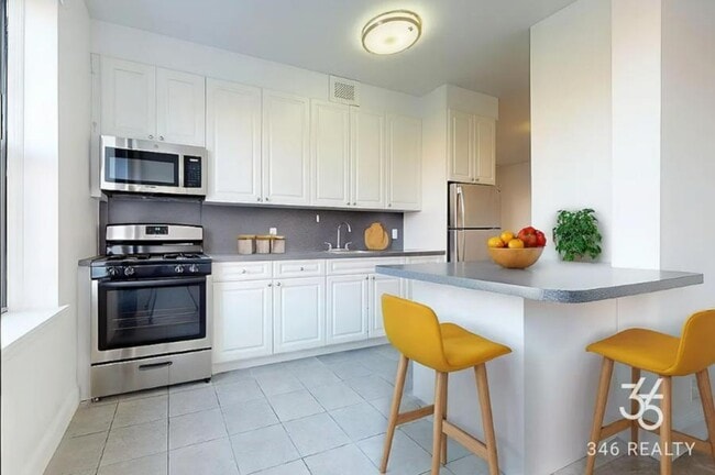 Edgecombe Avenue - Edgecombe Avenue Apartment