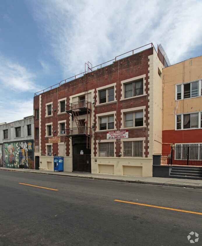 Foto del edificio - 712 S Westlake Ave