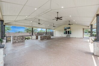 Building Photo - 30062 N Fulshear Dr