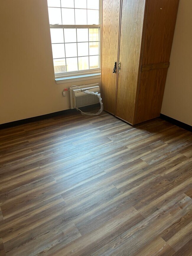 Foto del edificio - Spacious 1 Bedroom Apartment