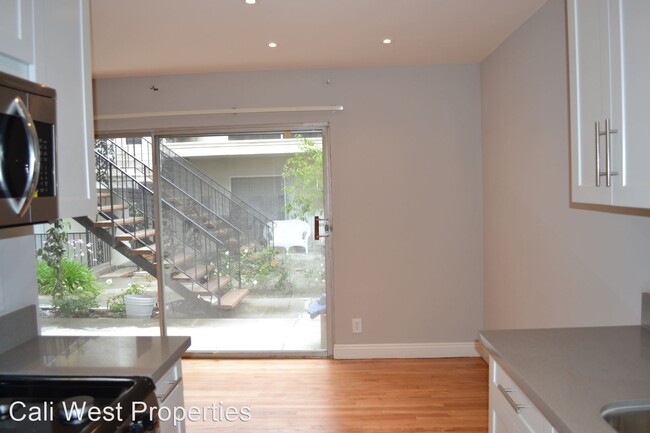 Building Photo - 1044-1048 7th St