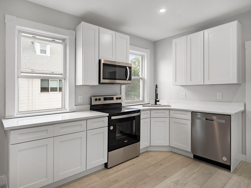 Primary Photo - 149 Mountain Ave