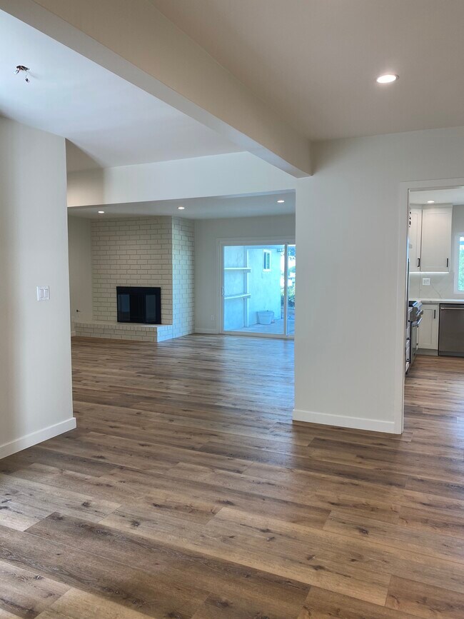11235 Dona Lola Dr, Studio City, CA 91604 House Rental in Studio City
