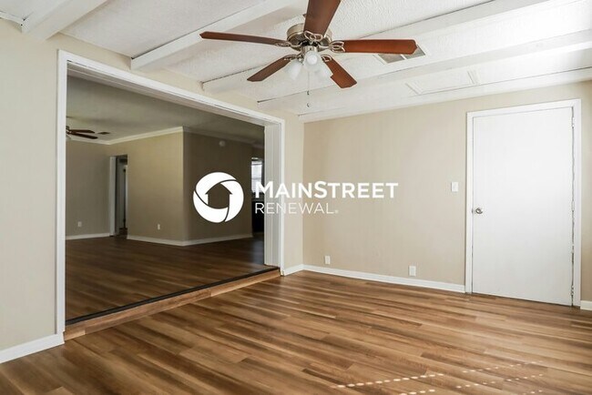 Building Photo - 3 Bedroom Pet-Friendly Home in Jacksonvill...