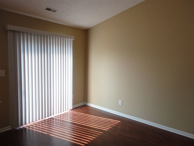 Building Photo - 5841 Brambleberry Ct