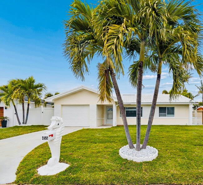 Building Photo - 455 81st Ave