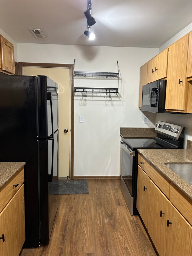 Kitchen - 1474 30th Ave