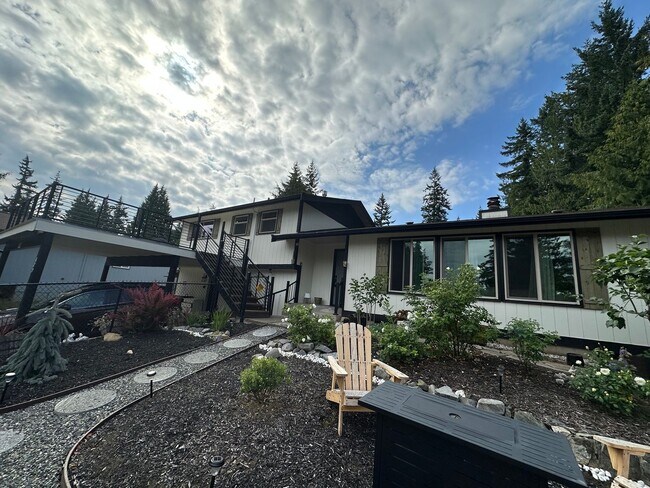 Foto del edificio - 825 Woodbine Way