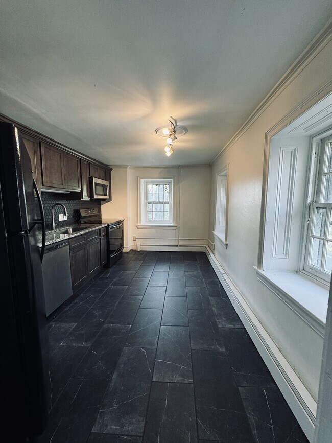 Kitchen - 4 Black Matt Rd