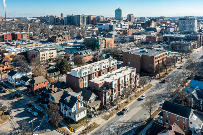 Aerial Photo - 414 North Main
