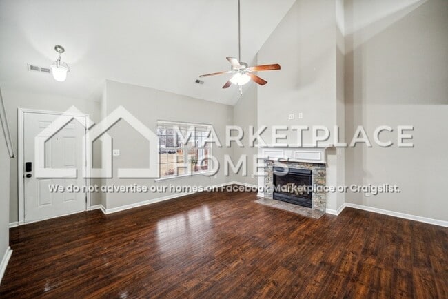 Building Photo - 15820 Flat Rock Ct NW