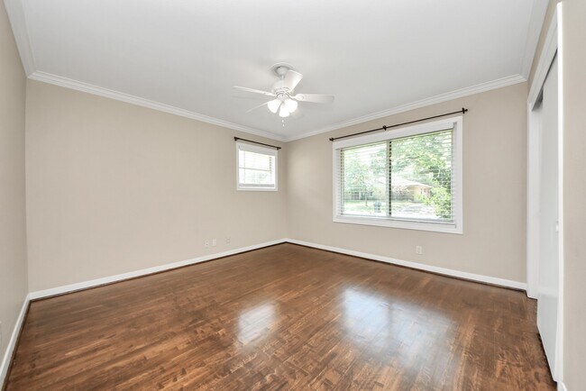 Building Photo - 4422 Nenana Dr