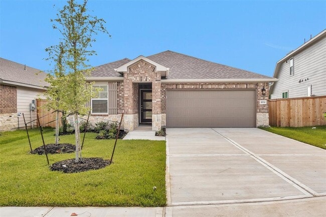 Building Photo - 38710 Yellowstone Dr