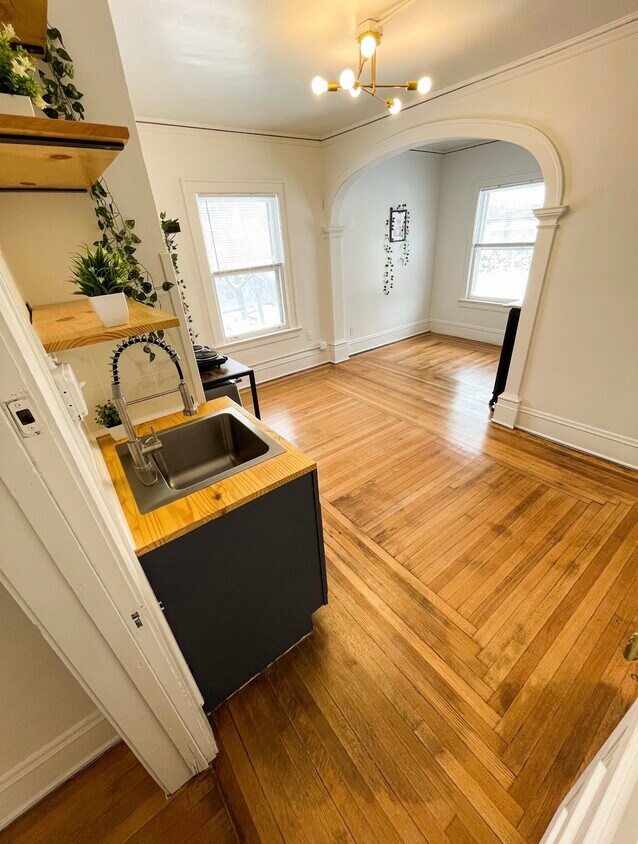 Foto del edificio - 3721 Cottage Grove Ave